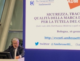 Giampiero Calzolari, presidente di BolognaFiere, dà il via alla cerimonia inaugurale